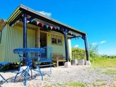 Pen Bryn Shepherd Hut ヘイ＝オン＝ワイ エクステリア 写真